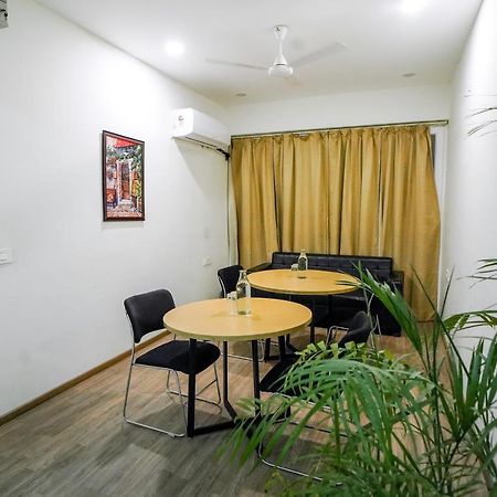 Saltstayz Sector 52 - Ardee City Mall Gurgaon Exteriör bild