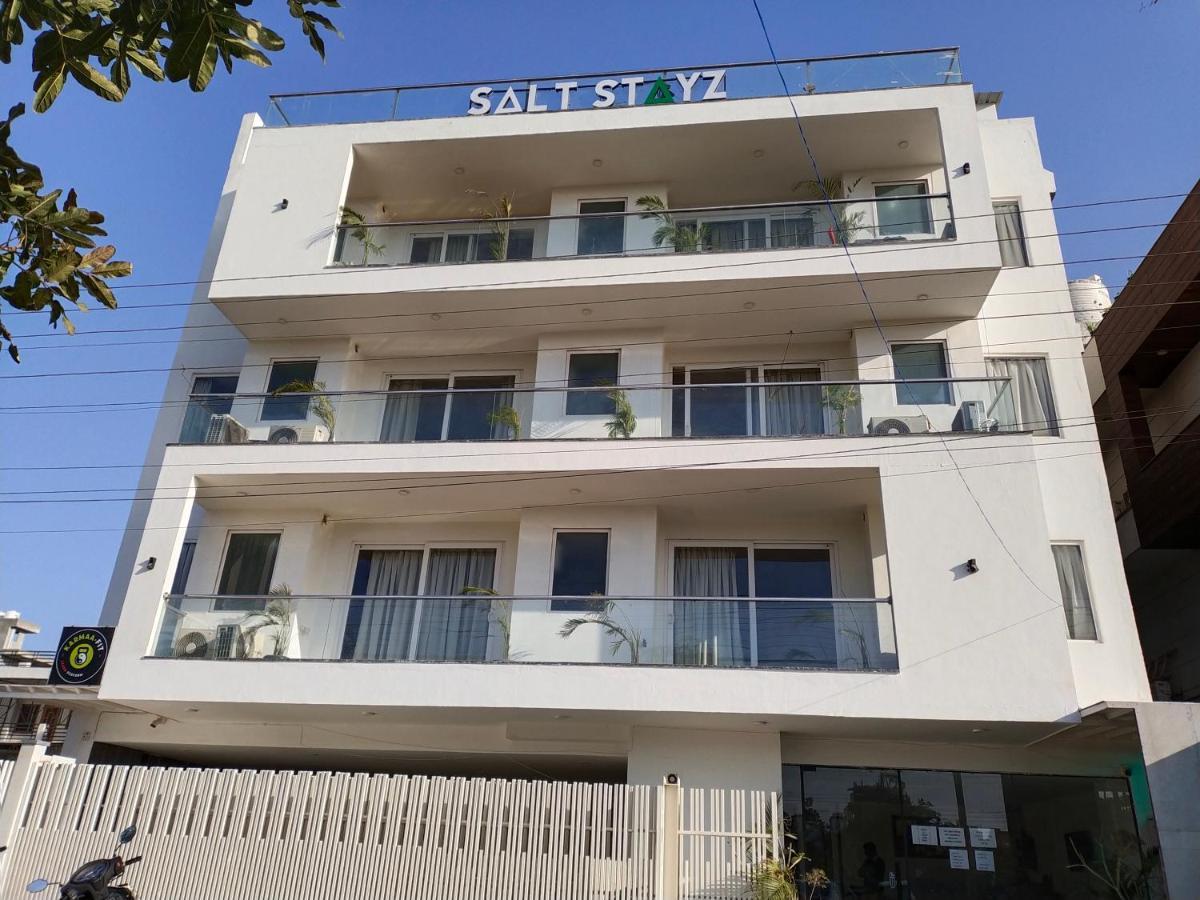 Saltstayz Sector 52 - Ardee City Mall Gurgaon Exteriör bild