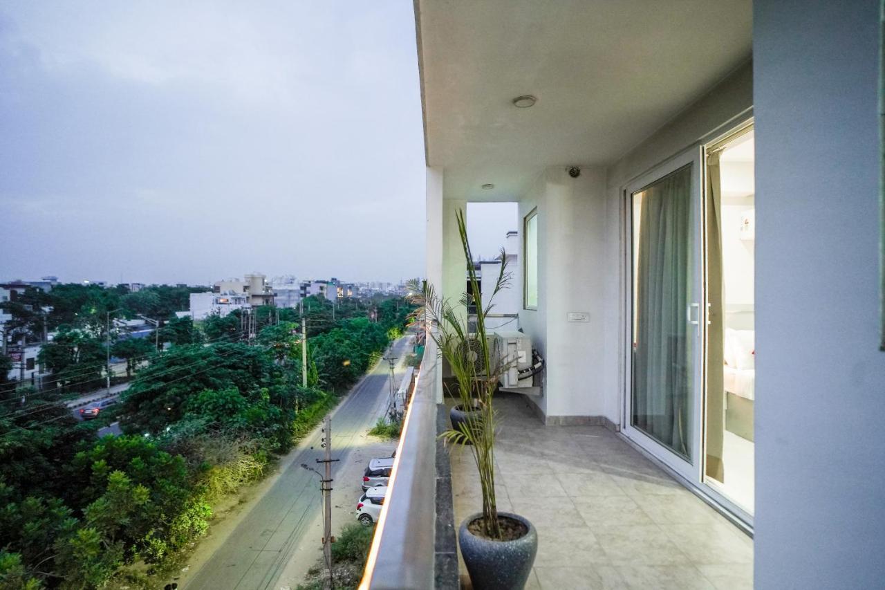 Saltstayz Sector 52 - Ardee City Mall Gurgaon Exteriör bild